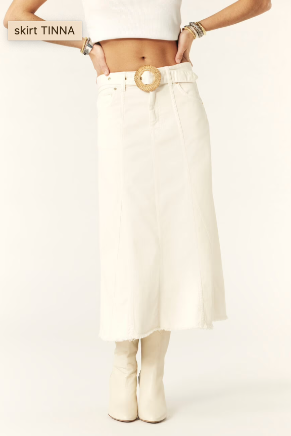 Cream denim skirt with wicker buckle