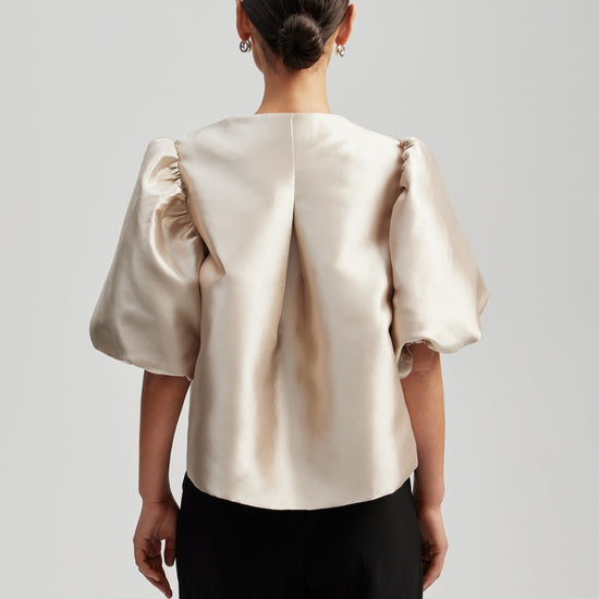 Short puff sleeve satin jacket in champagne