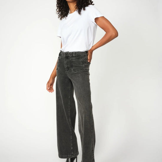 wide leg grey jeans with patch pockets from mos mosh  model shot