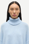 turtleneck heavy knit jumper with ribbed edging and a light blue hue from samsoe samsoe close up