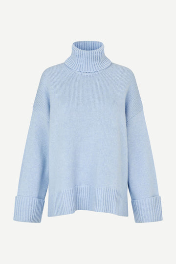 turtleneck heavy knit jumper with ribbed edging and a light blue hue from samsoe samsoe