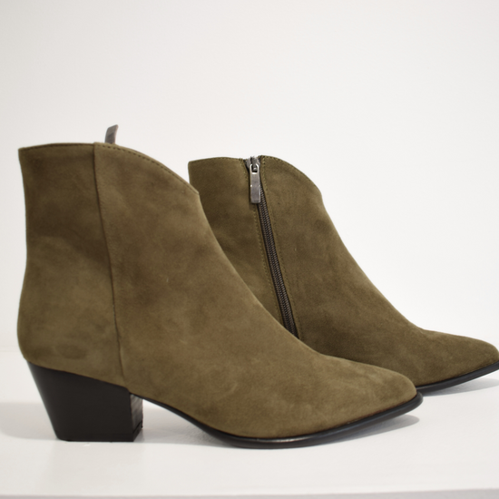 Western style suede boot