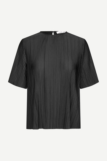 short sleeve pleated black top with round neck from samsoe samsoe