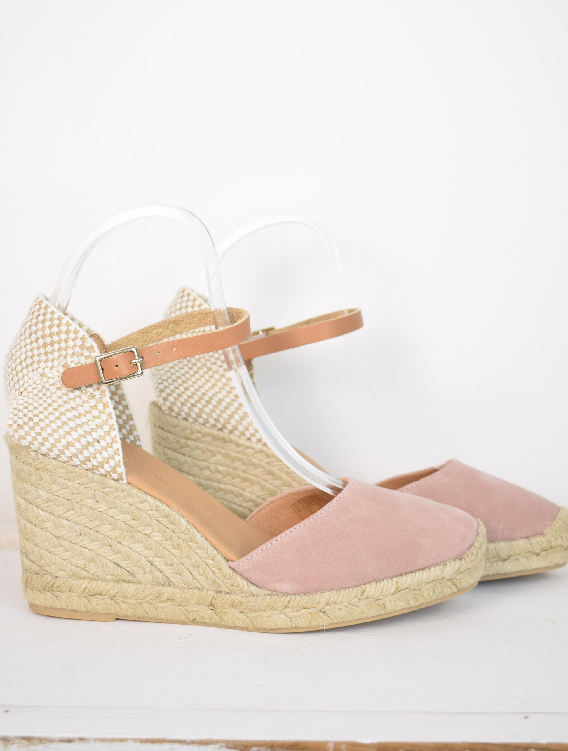  blush coloured wedge sandal with closed toe