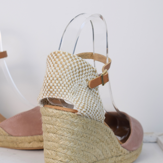  blush coloured wedge sandal with closed toe