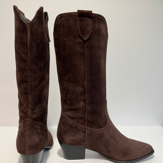 Chocolate brown suede mid length pull on cowboy style boots