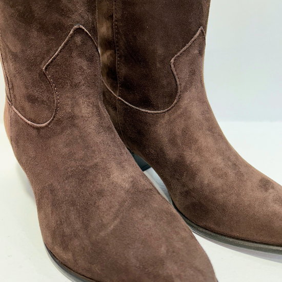 Chocolate brown suede mid length pull on cowboy style boots