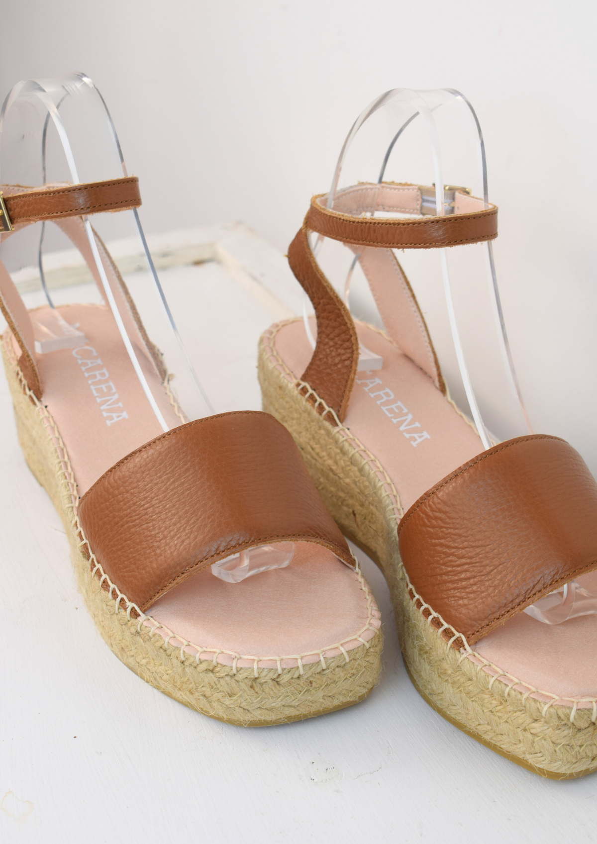 Raffia flatform sandel with tan leather toe and ankle strap 