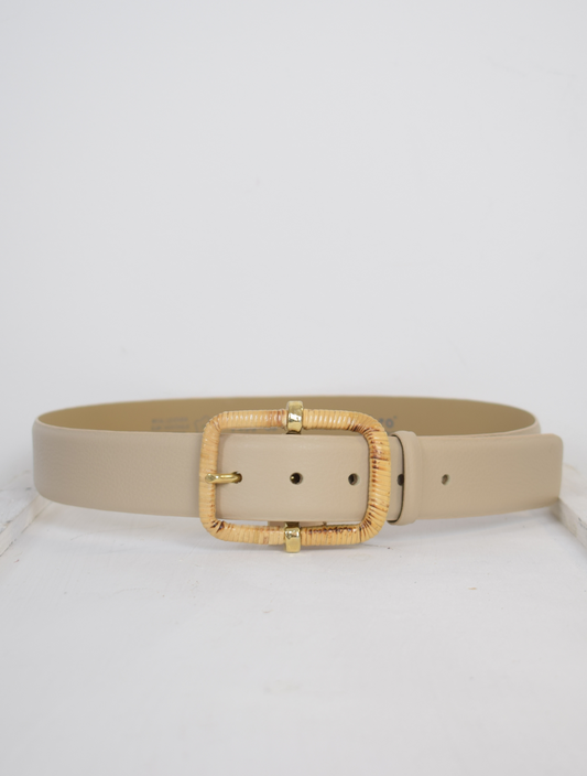 Wide belt with woven belt buckle 