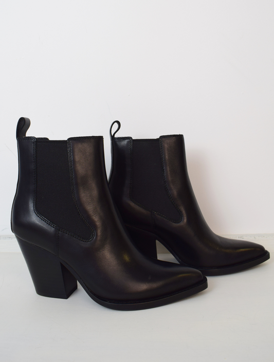 Emi Boot Black