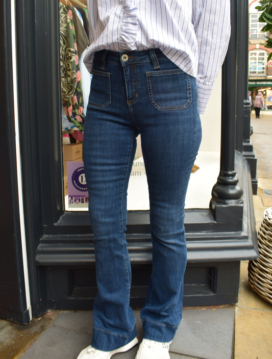 blue front pocket jeans 