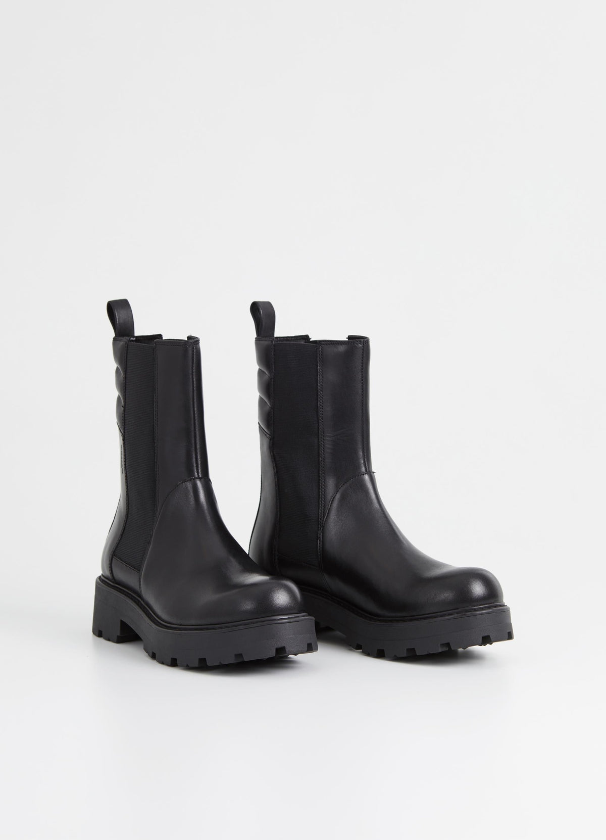 Chunky smooth black leather chelsea boot with elasticated side panels