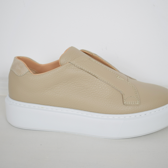 Slip on platform trainers in a biscuit colour