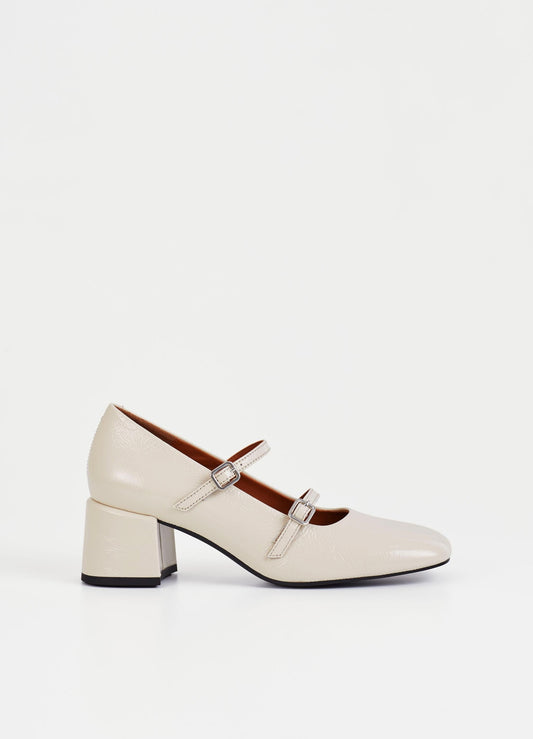 Cream patent mary jane style shoes with block heel and double thin strap