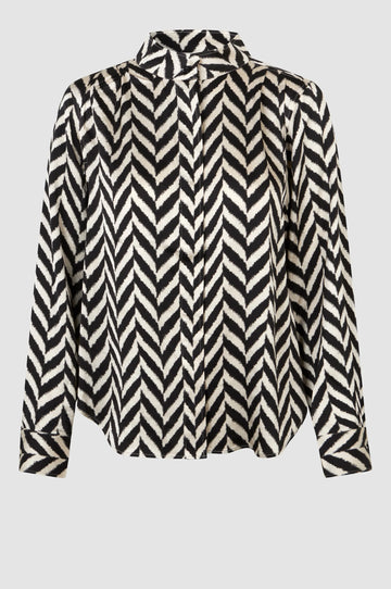 Long sleeves satin tough shirt in a black and cream chevron print