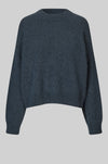 Round neck knit with long sleeves