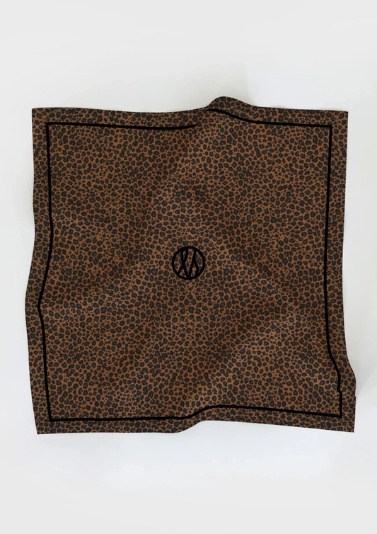 Leo Scarf Brown 50cm