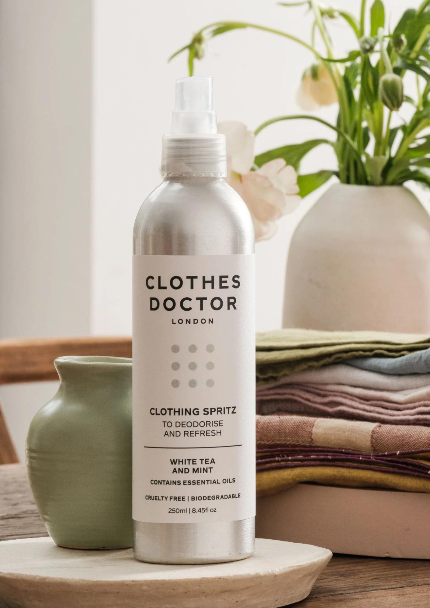 Clothes Doctor Clothing Spritz - White Tea and Mint Lifestyle