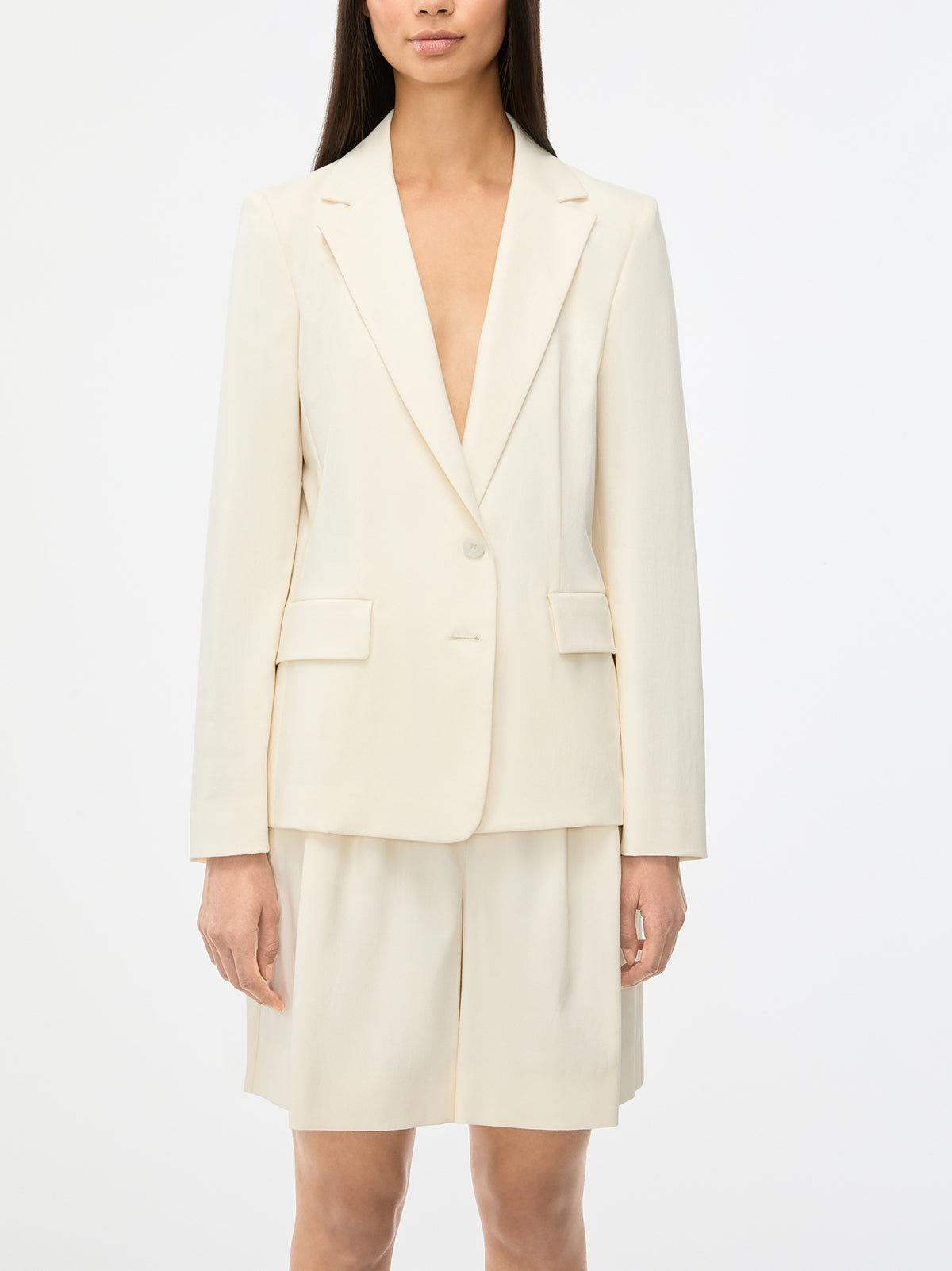 single breasted off white notch lapel blazer from iblues model