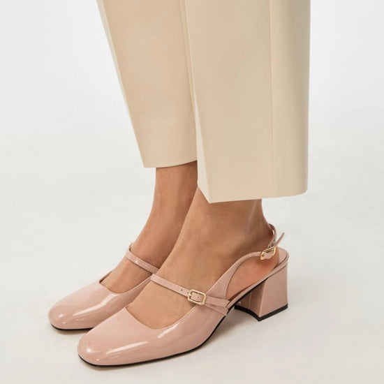 wide chunky heel mary janes with square toe, slingback and cross over strap from iblues model shot