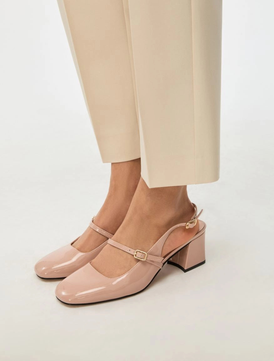 wide chunky heel mary janes with square toe, slingback and cross over strap from iblues model shot