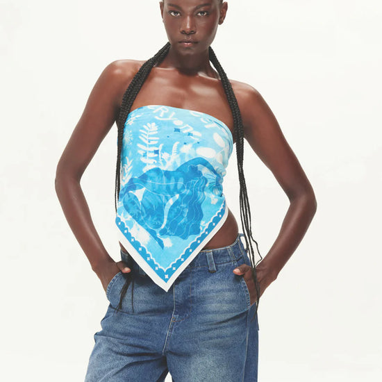 blue print scarf which can be used as a top  model