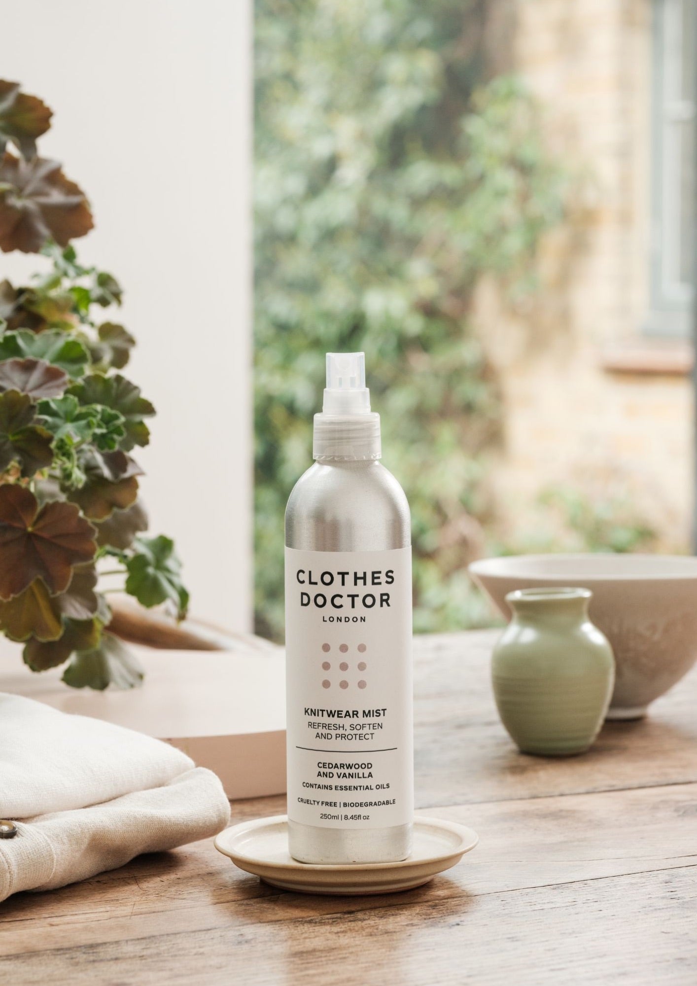 Clothes Doctor Knitwear Mist - Cedarwood and Vanilla Atomiser lifestyle image