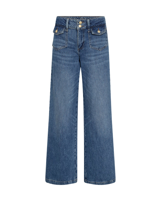 Wide leg mid wash jean with two flap pockets at the hip