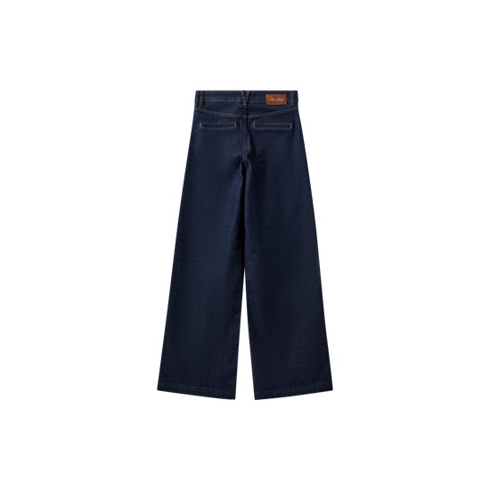 WIde leg dark blue wash jeans with 70's inspired patch pocket design