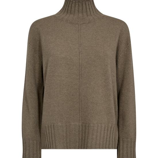 Light brown cashmere jumper with turtle neck