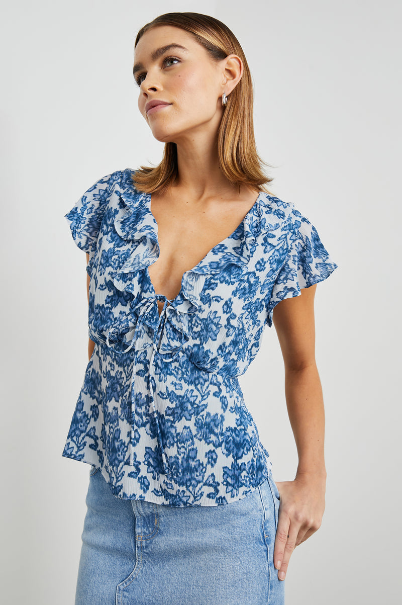 Carmine Top Chambray Floral