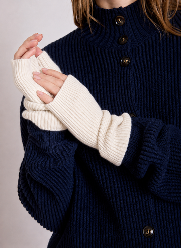 Leopoldine Wrist Warmer Cream