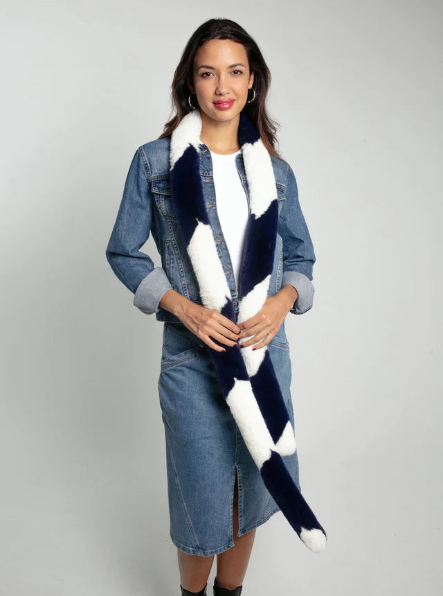 Long and narrow navy and white faux fur scarf with zig zag design