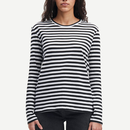 Black long sleeved stripey t shirt