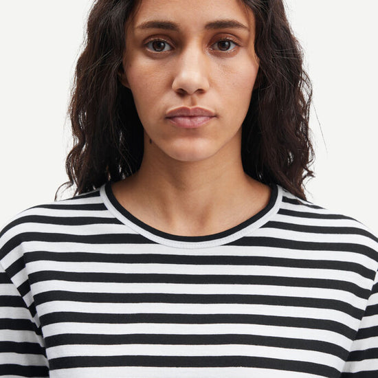 Black long sleeved stripey t shirt