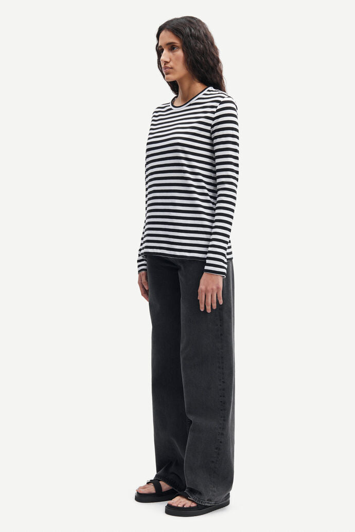 Black long sleeved stripey t shirt