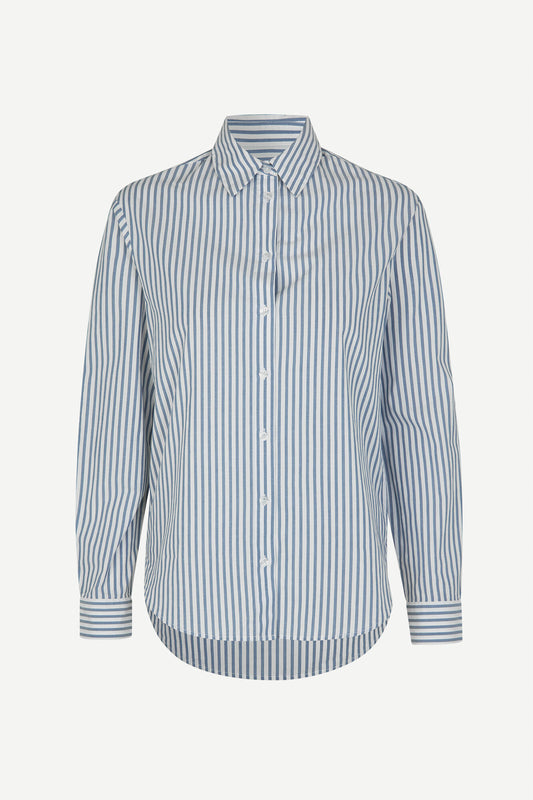 Regular fit blue and white striped shirt with classic collar and long sleeves with dipped curved hem