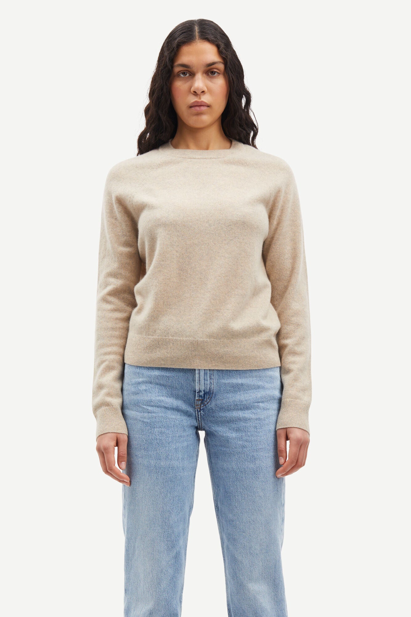 Cream melange crew neck cashmere jumper with raglan sleeves