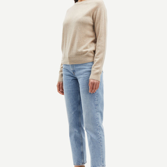 Cream melange crew neck cashmere jumper with raglan sleeves