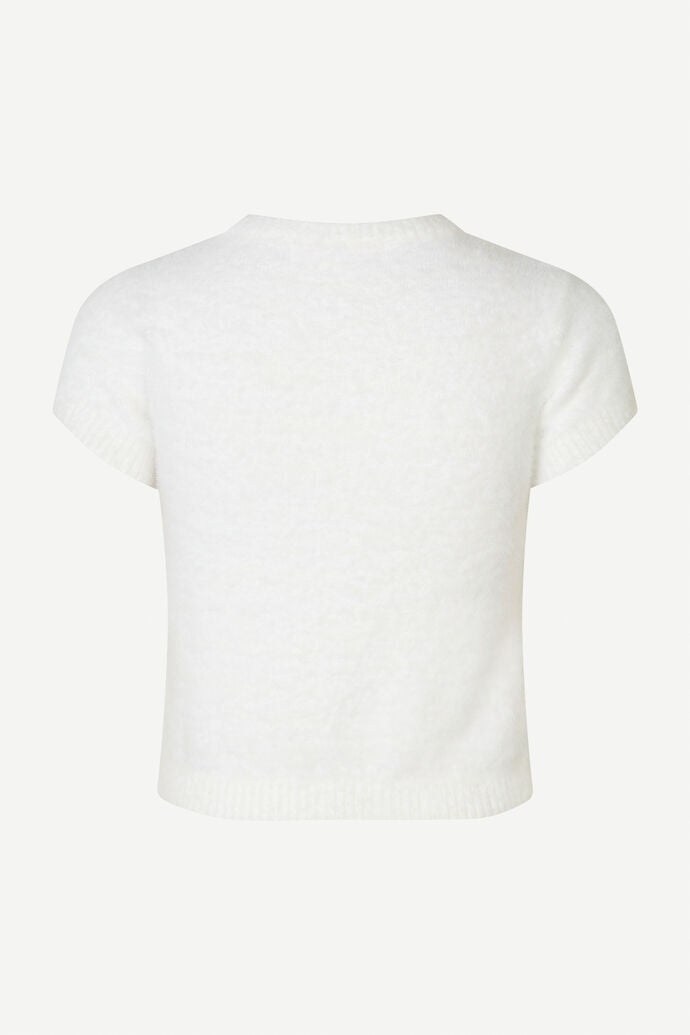 Short sleeved fluffy white jumper with crew neck