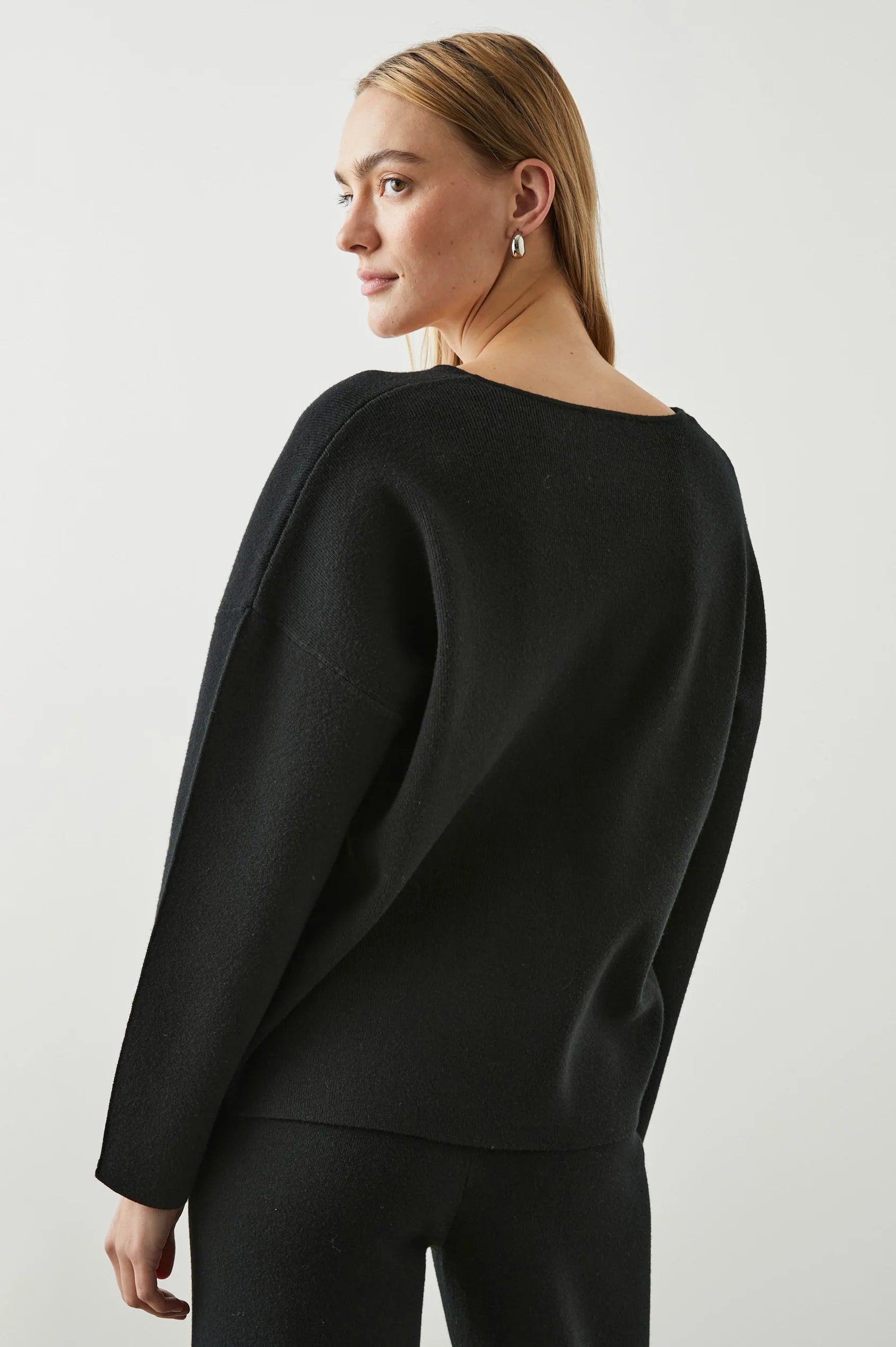 Heavyweight black jersey V neck jumper