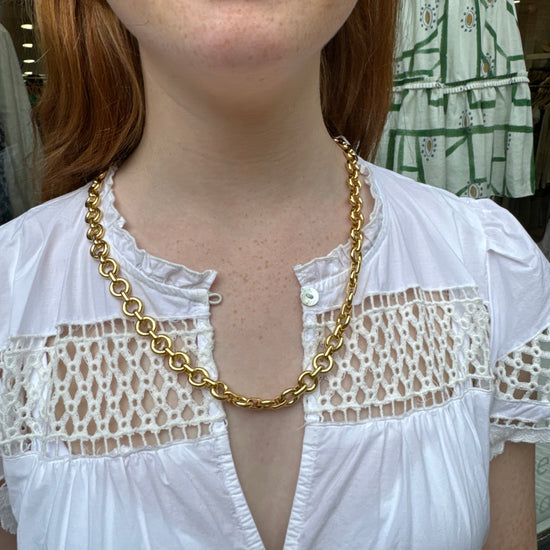 gold chain necklace