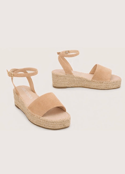 Beige Suede espadrille with woven sole