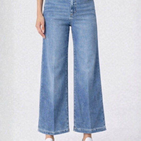 blue wide leg cropped jeans 