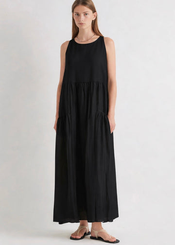 Sleeveless Tiered Dress Black