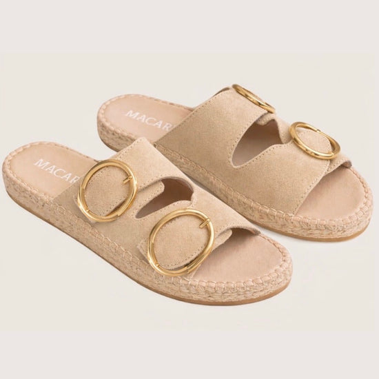 Beige sandal with gold buckles 