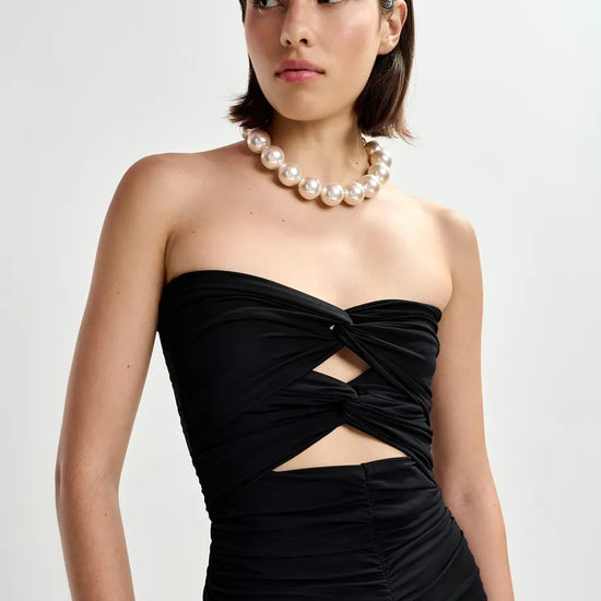 off white large pearl bead necklace from essentiel antwerp model