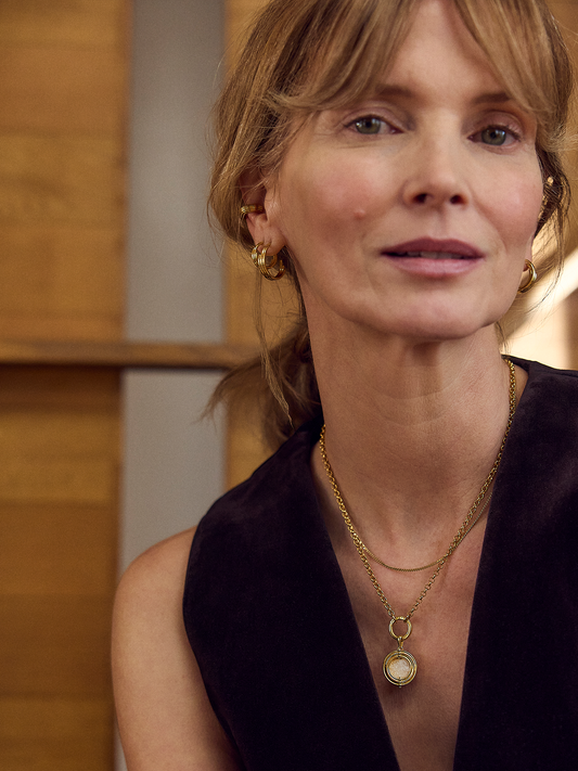 Medium Evolve Hoop Earrings