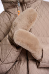 beige knitted mittens with faux fur top 