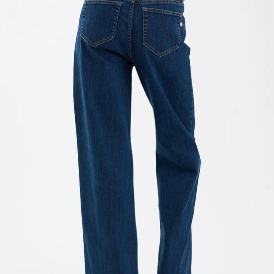 straight leg blue jeans from pieszak rear view
